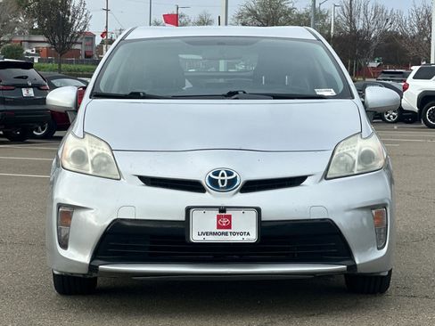 Used 2013 Toyota Prius Two image 9