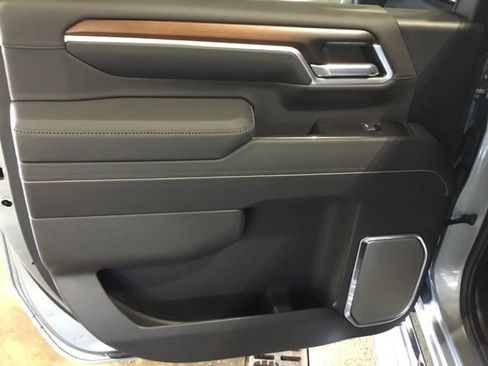 New 2025 GMC Sierra 2500 Denali w/ Denali Reserve Package image 50