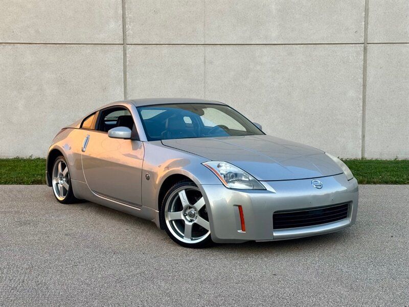 Used 2003 Nissan 350Z Touring RWD image 3