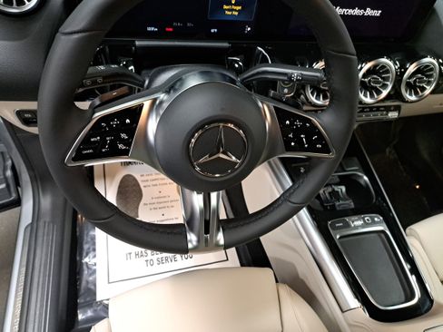 New 2026 Mercedes-Benz GLA 250 4MATIC image 17
