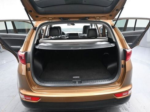 Used 2017 Kia Sportage EX image 18