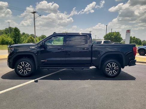 Used 2026 GMC Sierra 1500 AT4 w/ Technology Package AWD/4WD image 37