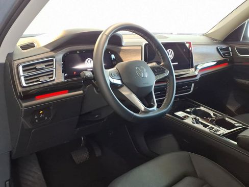Used 2026 Volkswagen Atlas SEL AWD/4WD image 9