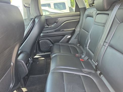 Used 2021 Lincoln Corsair FWD image 10