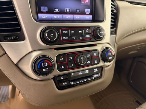 Used 2015 GMC Yukon XL SLE w/ Convenience Package AWD/4WD image 16