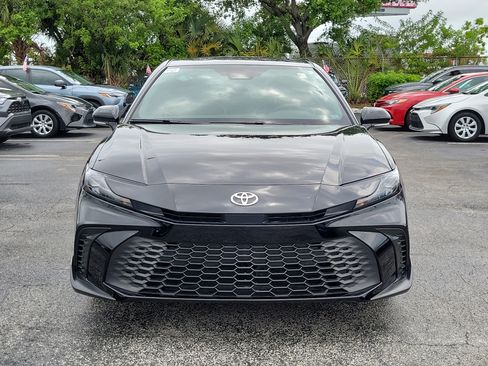 Used 2026 Toyota Camry SE FWD image 4
