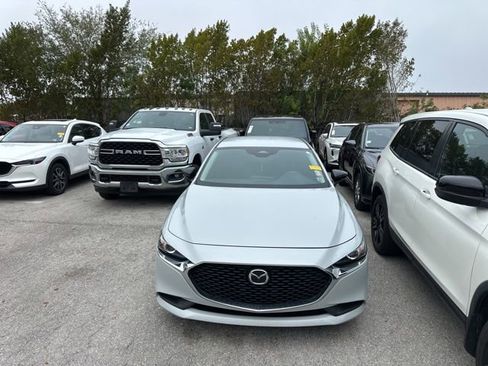 Used 2024 MAZDA MAZDA3 s image 4