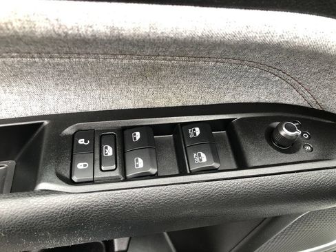 Used 2022 Jeep Compass Latitude AWD/4WD image 19