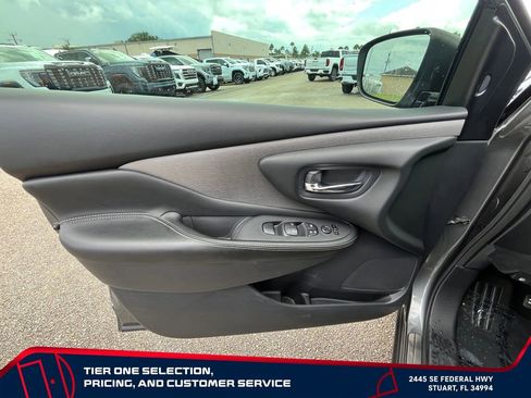 Used 2022 Nissan Murano S FWD image 25
