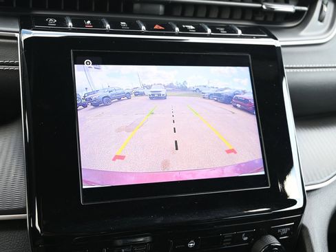 Used 2023 Jeep Grand Cherokee L Laredo image 17