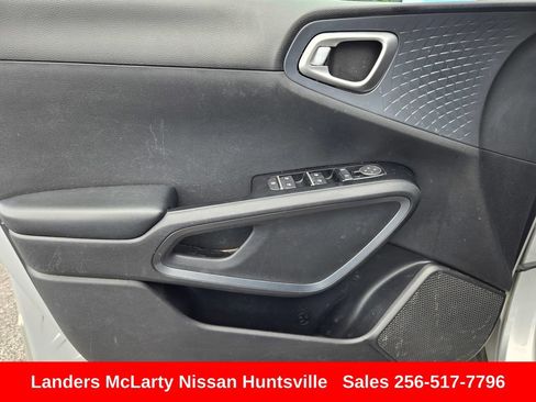 Used 2020 Kia Soul EX FWD image 22