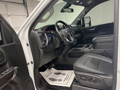 Used 2022 Chevrolet Silverado 3500 LTZ w/ LTZ Plus Package AWD/4WD image 17