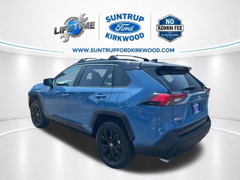 Used 2025 Toyota RAV4 XSE w/ Advanced Technology Package AWD/4WD image 3