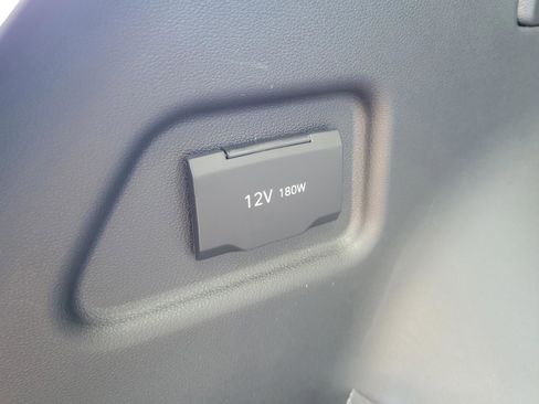 New 2026 Hyundai Tucson SE image 9