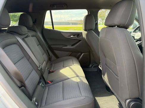 Used 2026 Chevrolet Equinox LT FWD image 31