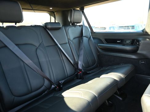 Used 2024 Jeep Grand Wagoneer L Series II AWD/4WD image 31