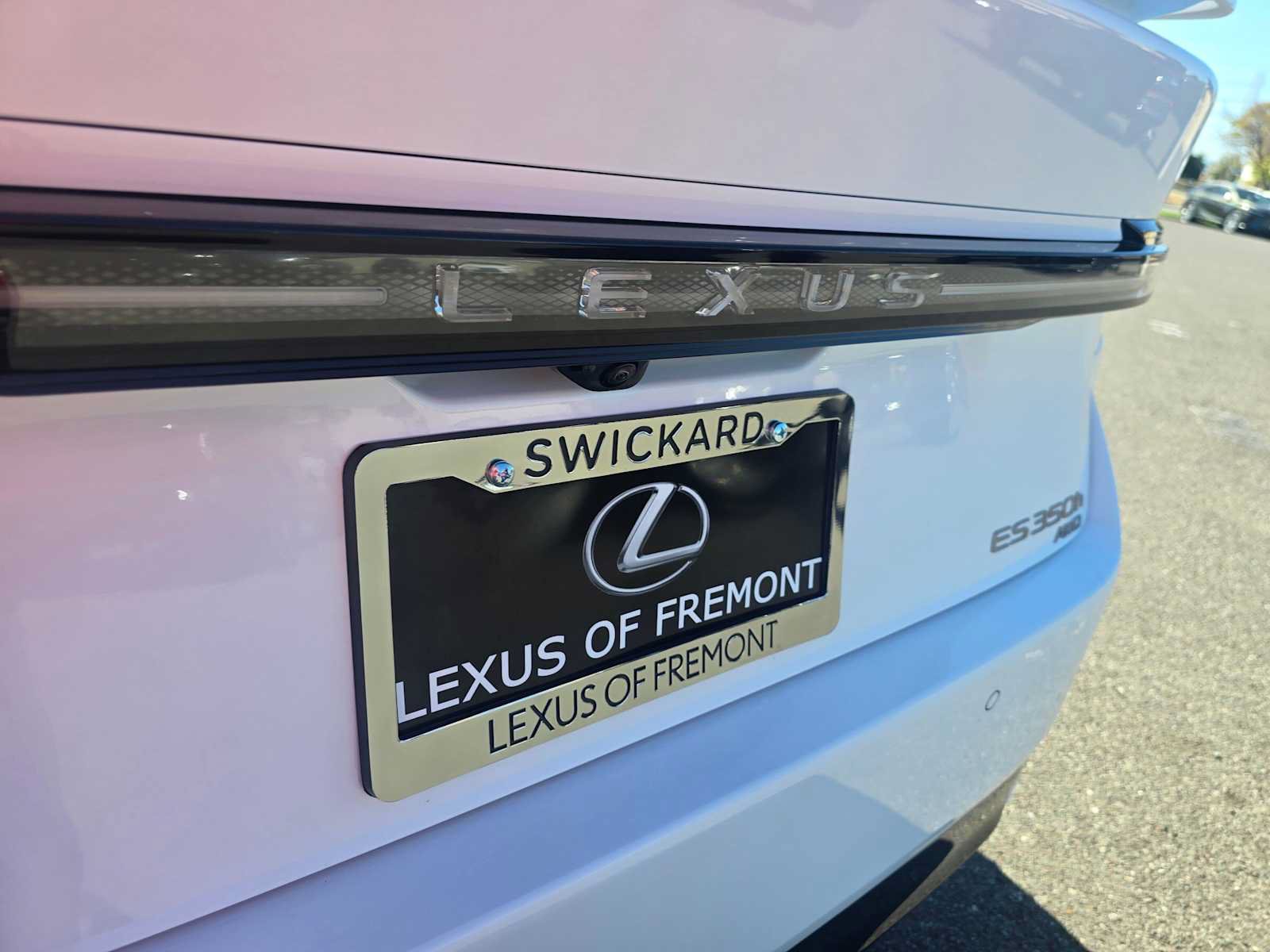 New 2026 Lexus ES 350h AWD w/ Convenience Package image 13