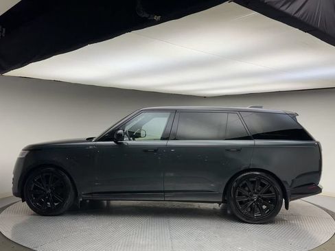 Used 2023 Land Rover Range Rover Long Wheelbase SE AWD/4WD image 5