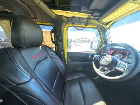 Certified 2023 Jeep Wrangler Unlimited Rubicon w/ Cold Weather Group image 26