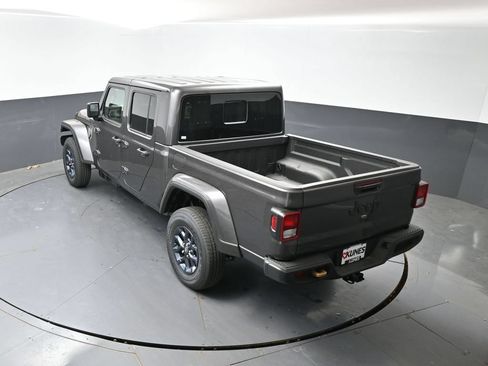 New 2026 Jeep Gladiator Sport AWD/4WD image 34