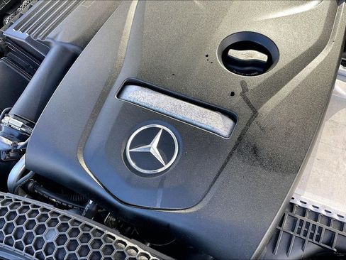 Used 2015 Mercedes-Benz C 300 4MATIC Sedan w/ Driver Assistance Package image 34