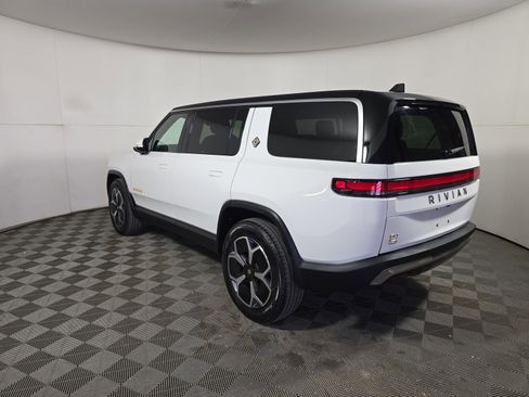 Used 2024 Rivian R1S Adventure AWD/4WD image 3