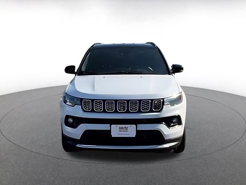 Used 2025 Jeep Compass Limited image 4
