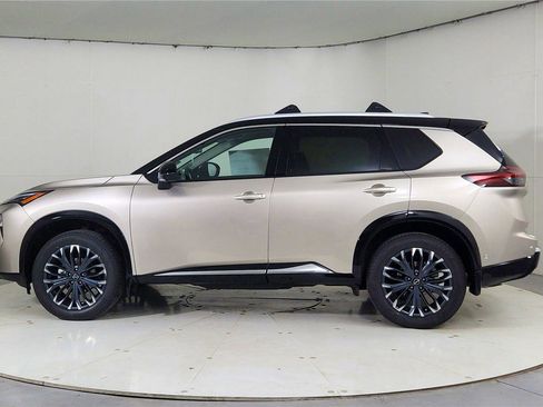 New 2026 Nissan Rogue Platinum w/ Platinum Premium Package image 4