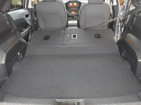 Used 2024 Subaru Crosstrek 2.0i image 16