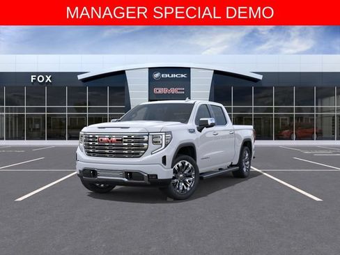 Used 2026 GMC Sierra 1500 Denali w/ Denali Reserve Package AWD/4WD image 8