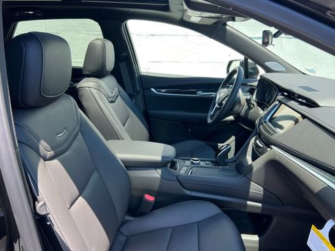 New 2026 Cadillac XT5 Premium Luxury w/ LPO, ONYX Package FWD image 25