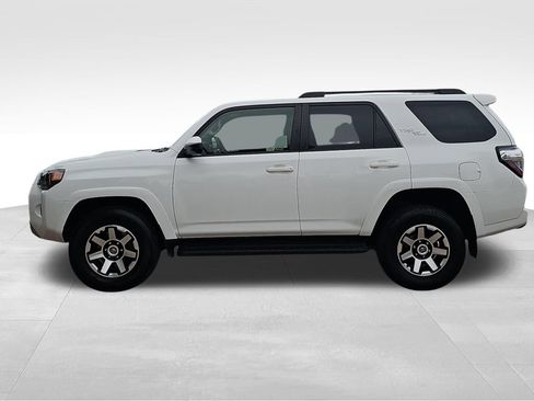 Used 2023 Toyota 4Runner TRD Off-Road AWD/4WD image 6
