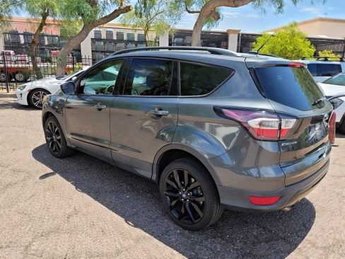 Used 2017 Ford Escape SE w/ SE Sport Appearance Package FWD image 16