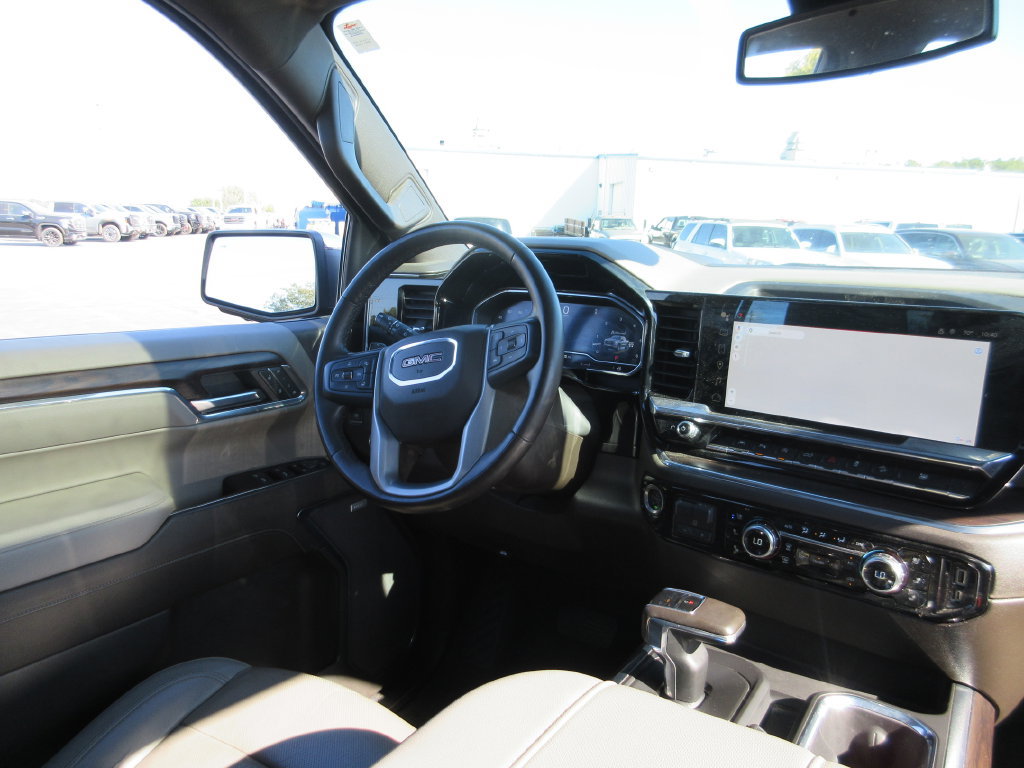 Certified 2023 GMC Sierra 1500 SLT w/ SLT Premium Plus Package AWD/4WD image 29
