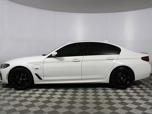 Used 2023 BMW 530e w/ M Sport Package image 36