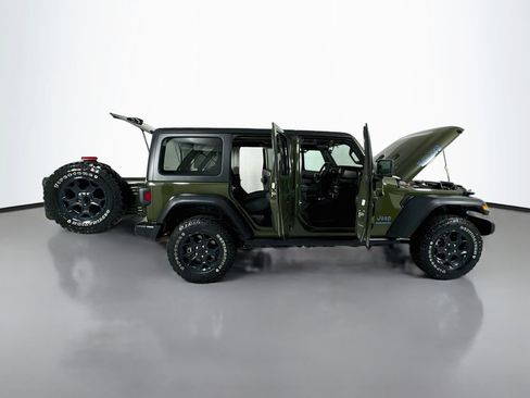 Used 2023 Jeep Wrangler Unlimited w/ Cold Weather Group AWD/4WD image 25
