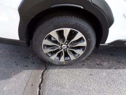 Certified 2024 Subaru Outback Limited AWD/4WD image 25