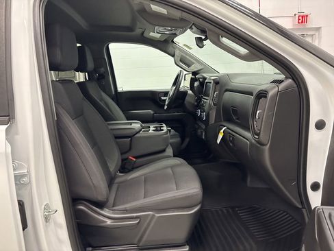 Used 2023 Chevrolet Silverado 1500 Custom AWD/4WD image 3