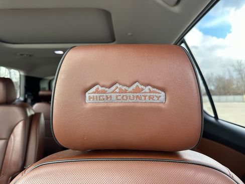 Used 2020 Chevrolet Traverse High Country image 13