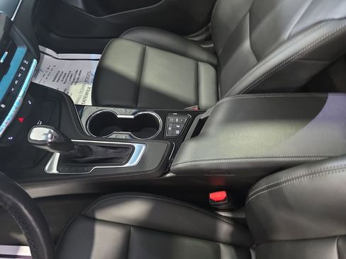 Used 2021 Cadillac CT4 Luxury w/ Sun And Sound Package image 12