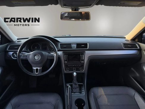Used 2015 Volkswagen Passat 1.8T Limited Edition FWD image 14
