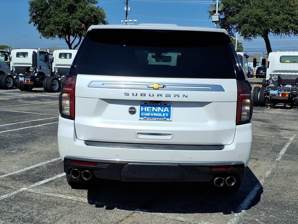 Used 2021 Chevrolet Suburban High Country w/ Premium Package AWD/4WD image 7