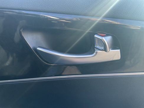 Used 2017 Kia Sorento LX image 13