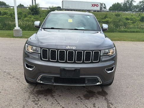 Used 2018 Jeep Grand Cherokee Limited AWD/4WD image 6