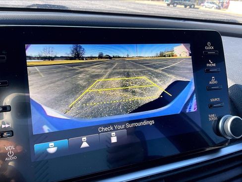 Used 2022 Honda Accord Sport image 25