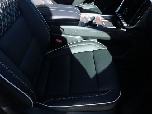 New 2026 GMC Acadia Denali w/ Super Cruise Package image 14