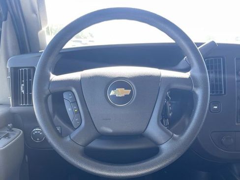Used 2025 Chevrolet Express 3500 LT w/ LT Preferred Equipment Group RWD image 24