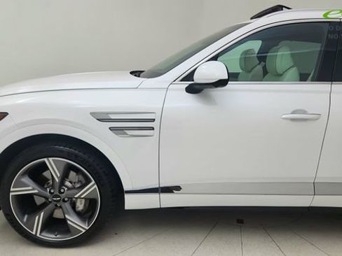 Used 2025 Genesis GV80 3.5T Prestige AWD/4WD image 10