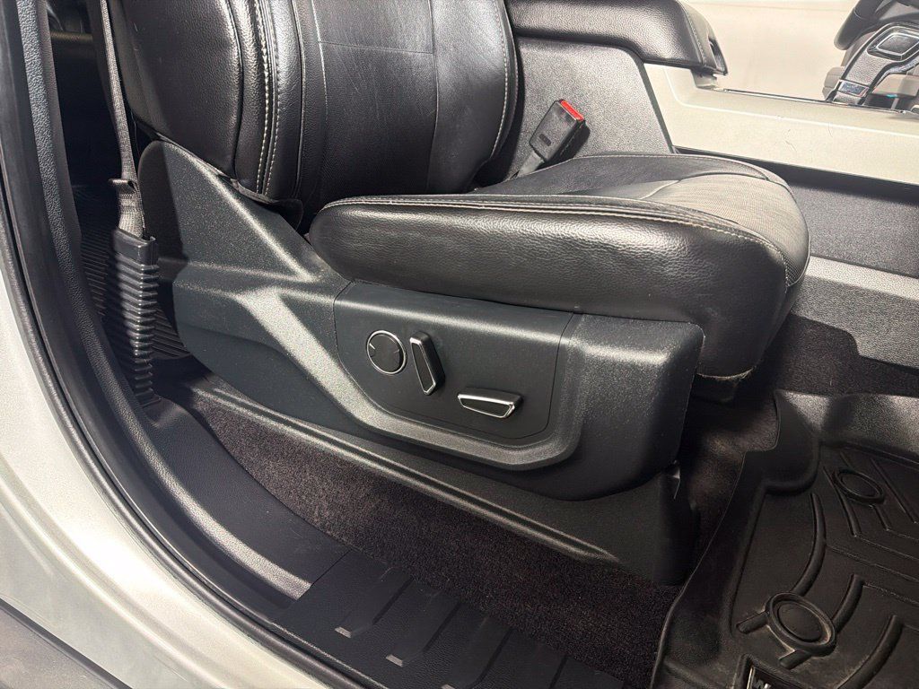Used 2015 Ford F150 Lariat w/ Equipment Group 501A Mid AWD/4WD image 26