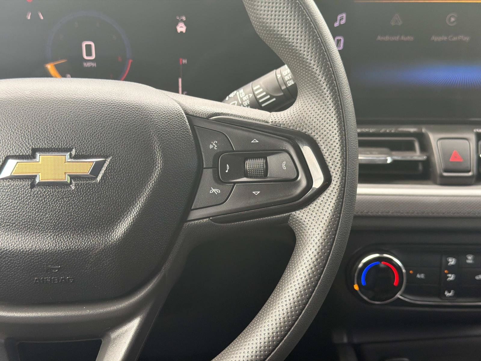 Used 2026 Chevrolet TrailBlazer LS w/ LS Convenience Package FWD image 16